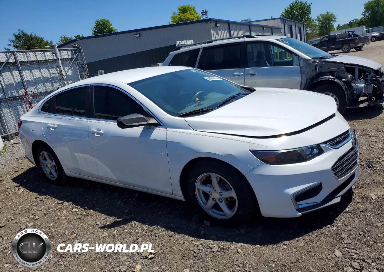2017 Chevrolet Malibu Ls VIN:1G1ZB5ST4HF153407 - 4