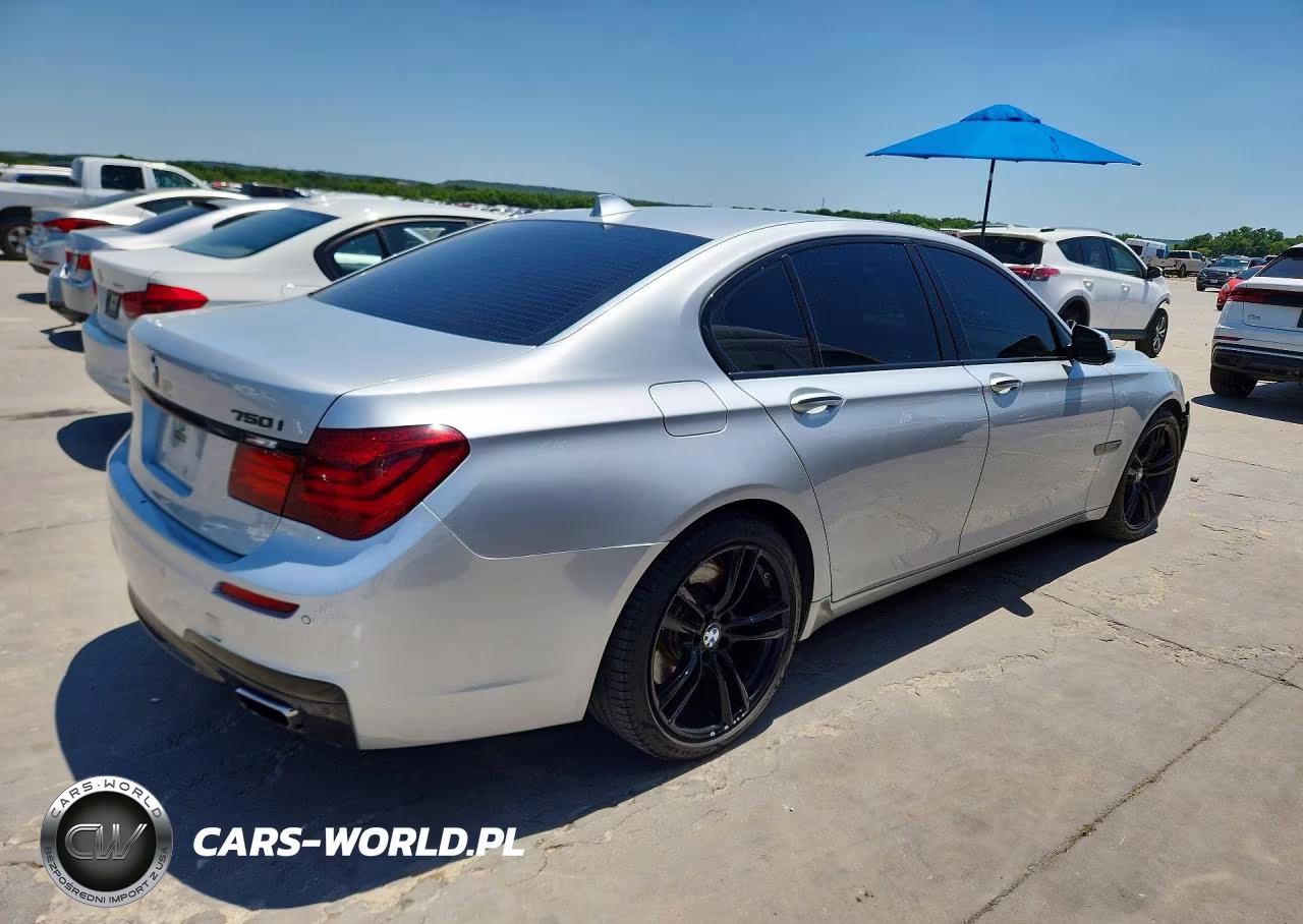 2013 BMW 750 I VIN:WBAYA8C50DC996858 - 3