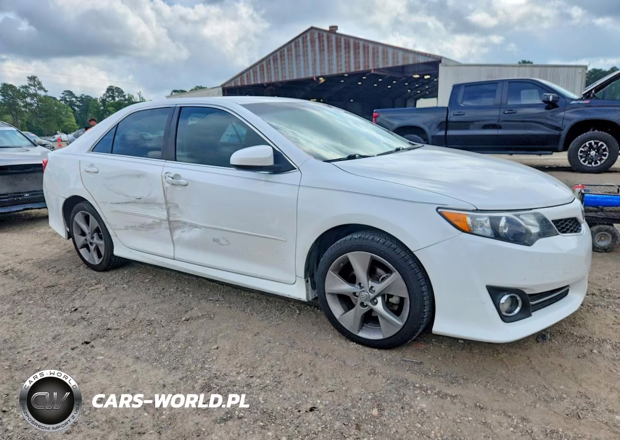 2013 Toyota Camry Se V6 VIN:4T1BK1FK4DU022630 - 4
