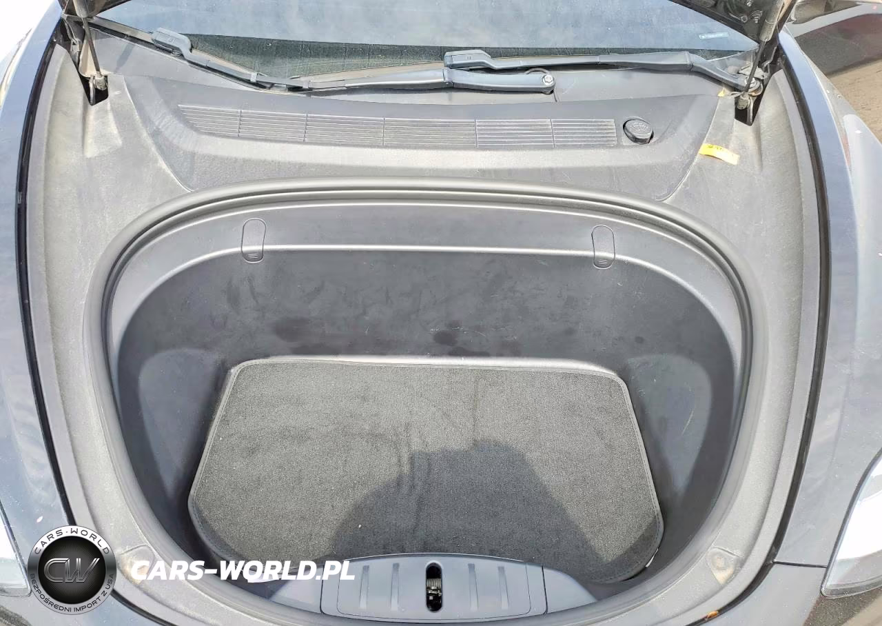 2018 Tesla Mdl 3 VIN:5YJ3E1EBXJF170951 - 11