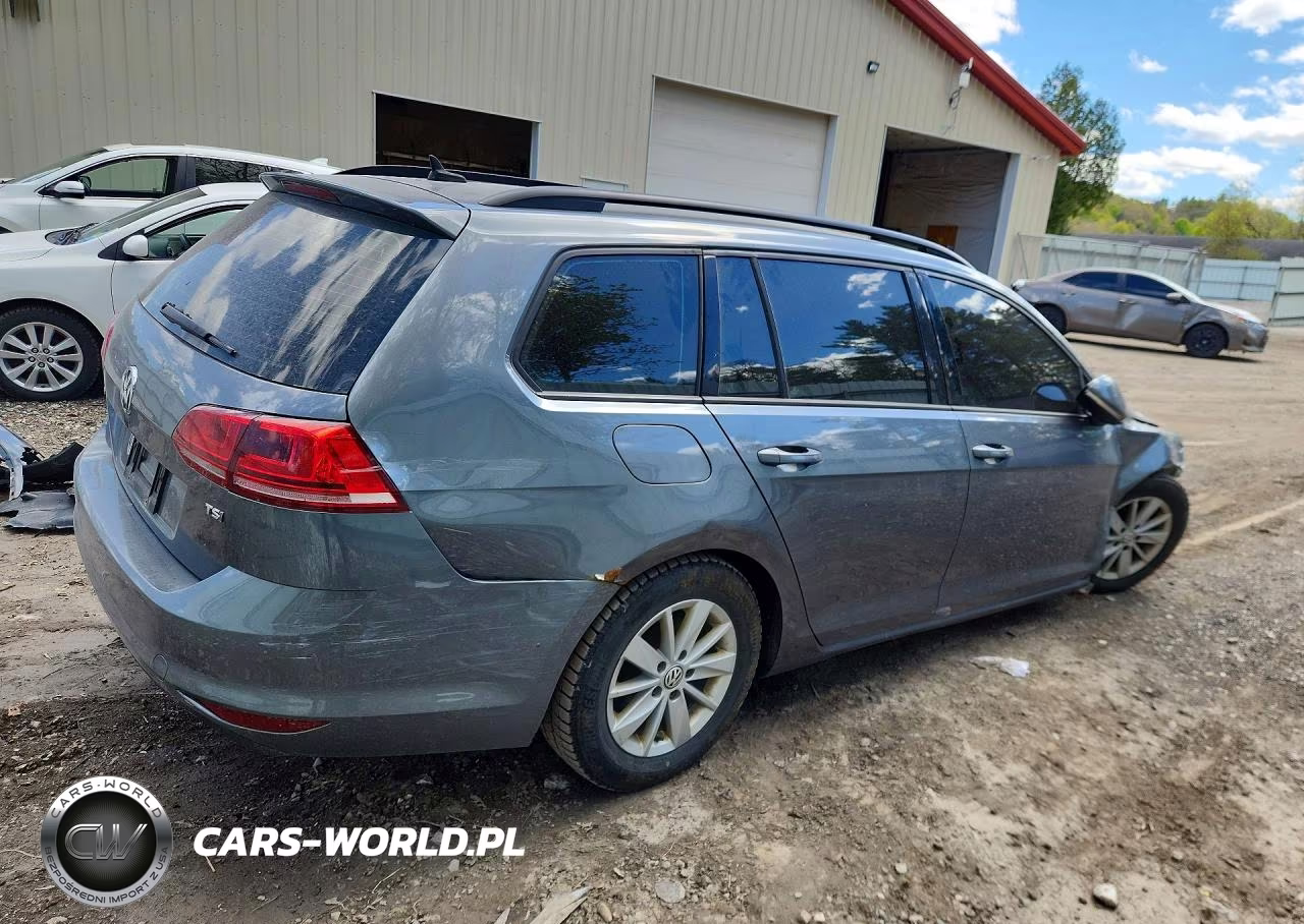 2016 Volkswagen Golf Sportwagen S VIN:3VWA17AUXGM511053 - 3