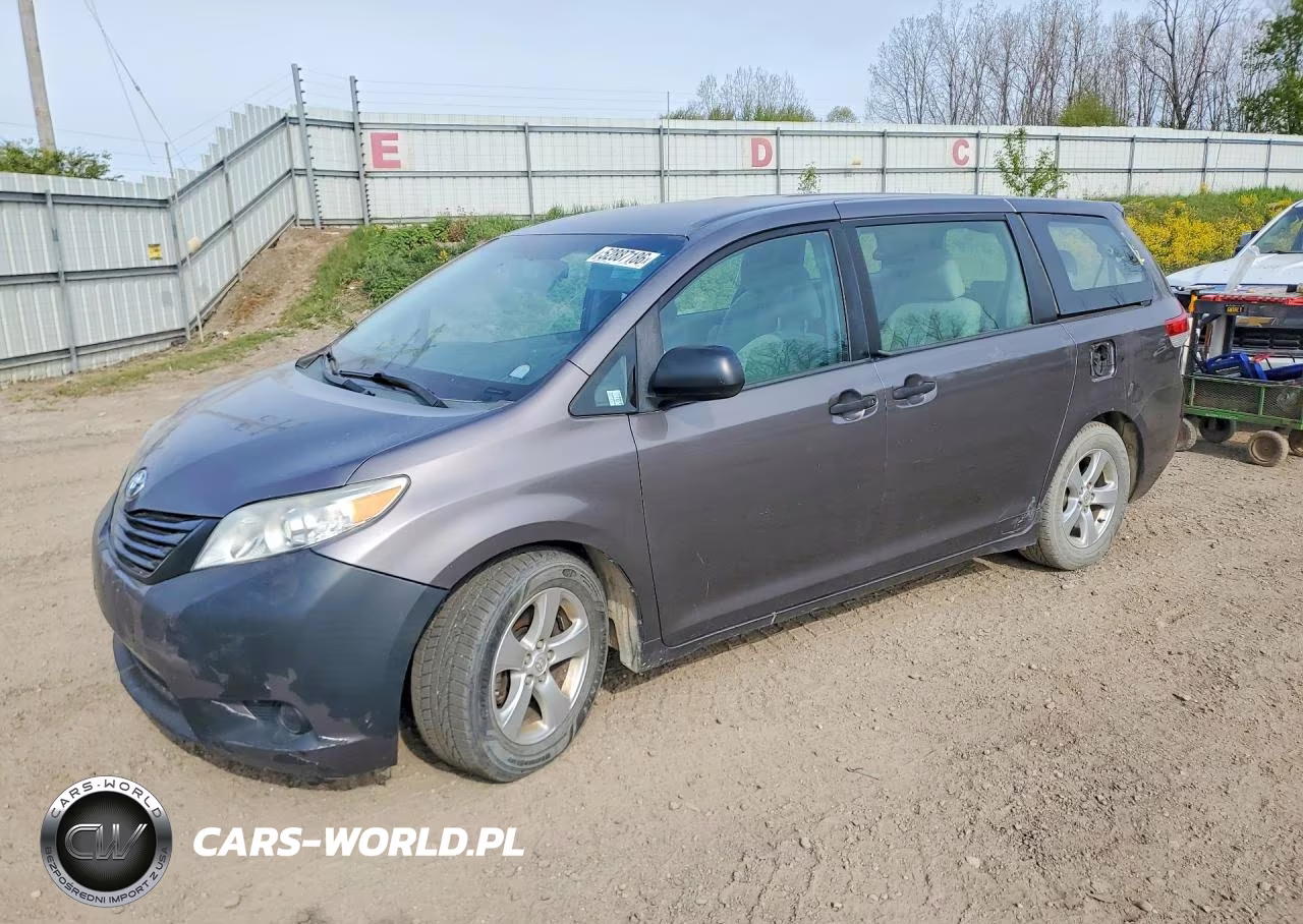 2014 Toyota Sienna L 7-Passenger