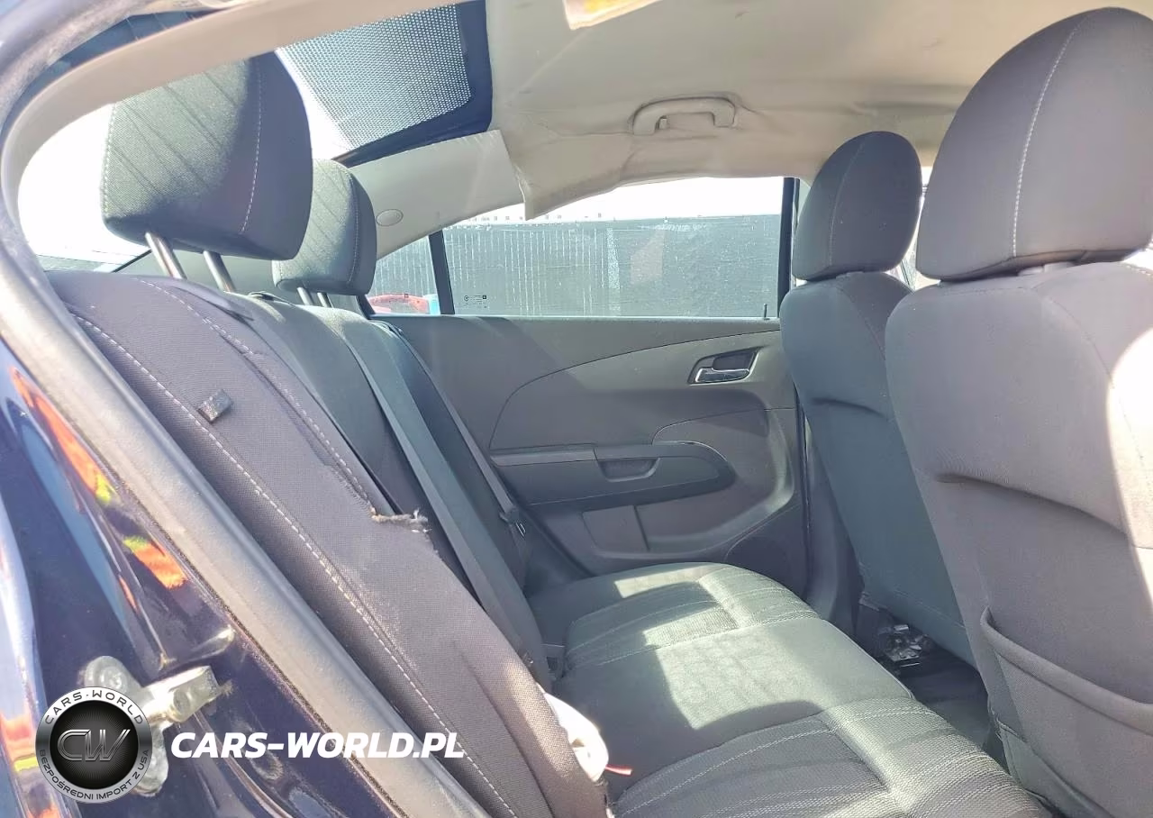 2015 Chevrolet Sonic Lt VIN:1G1JC5SH6F4163578 - 10