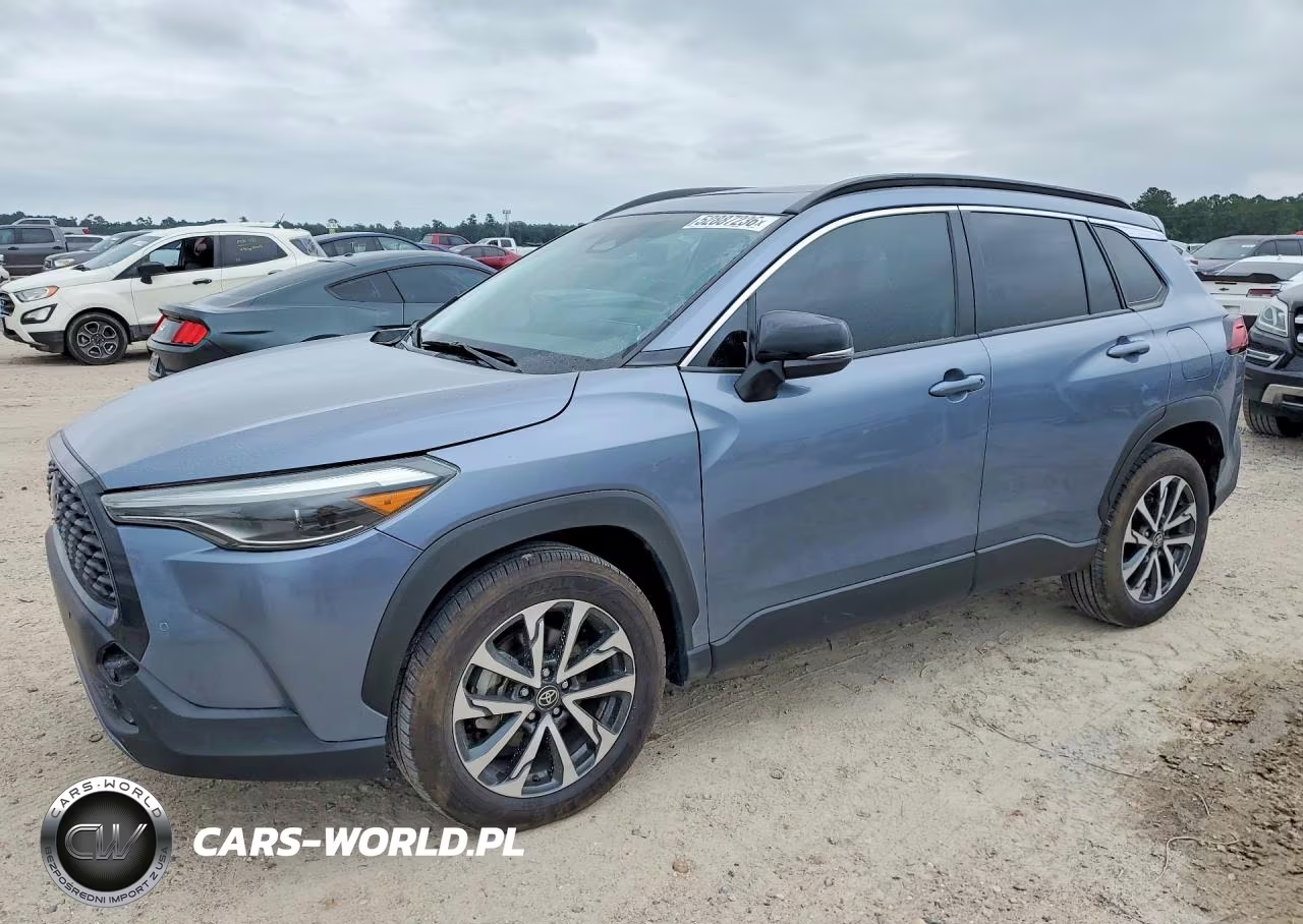 2025 Toyota Corolla Cross Xle