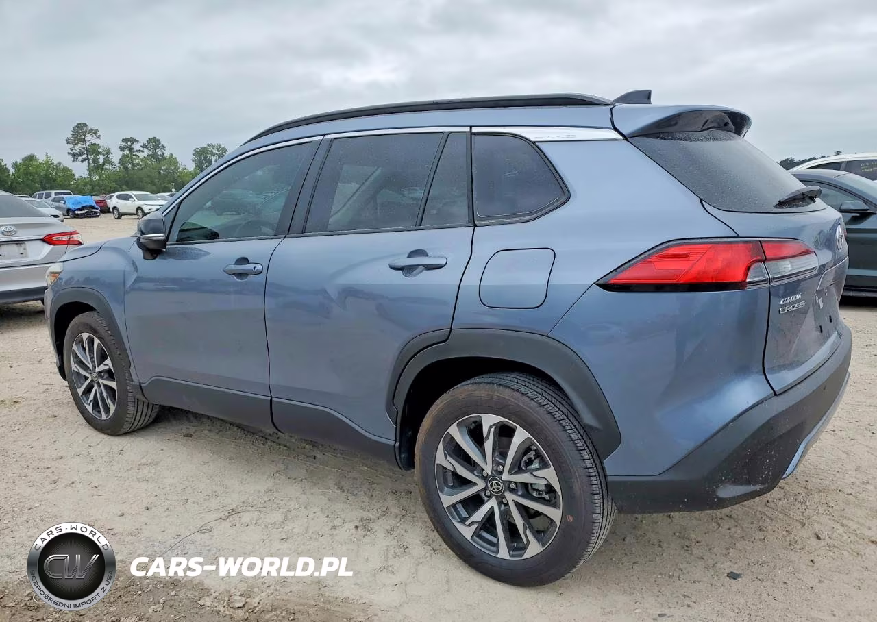 2025 Toyota Corolla Cross Xle VIN:7MUDAAAGXSV124671 - 2