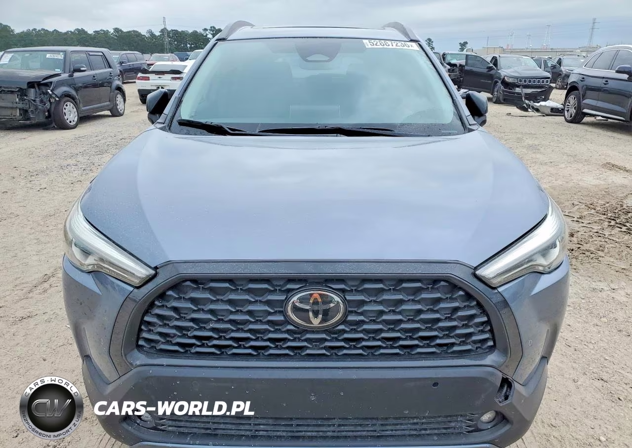 2025 Toyota Corolla Cross Xle VIN:7MUDAAAGXSV124671 - 5