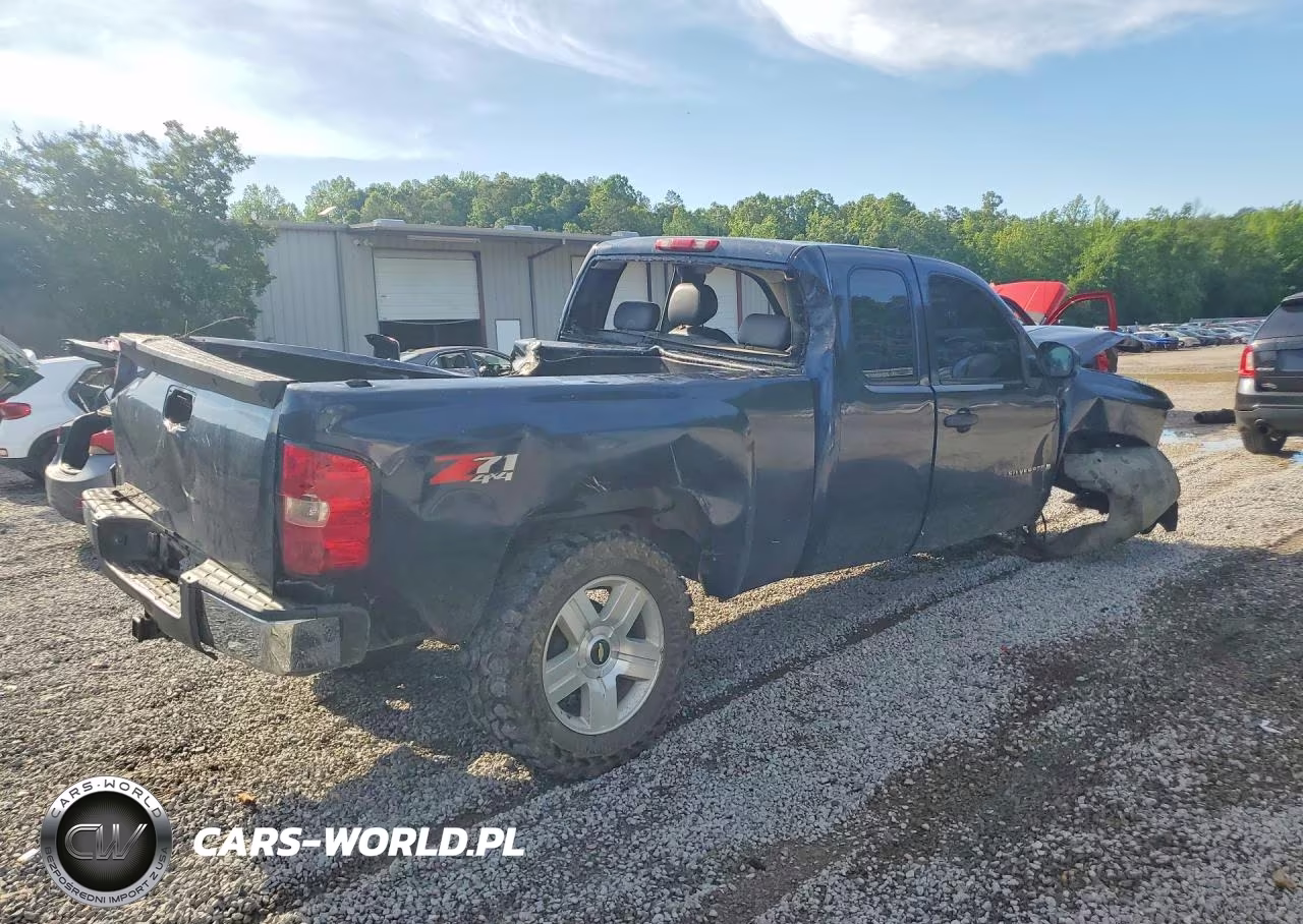 2007 Chevrolet Silverado K1500 VIN:1GCEK19047E501298 - 3