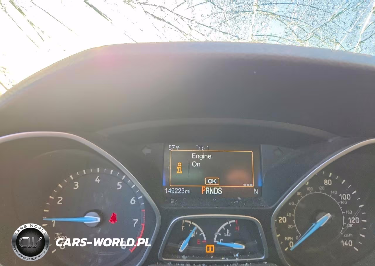 2017 Ford Focus Titanium VIN:1FADP3J27HL268557 - 9