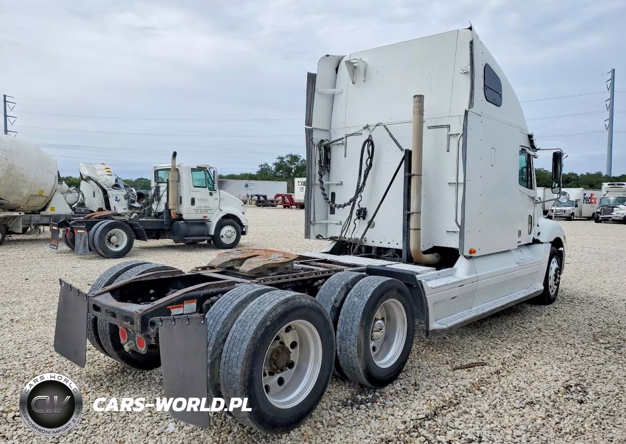 2007 Freightliner Columbia 120 Semi Truck VIN:1FUJA6CK47LW28114 - 4