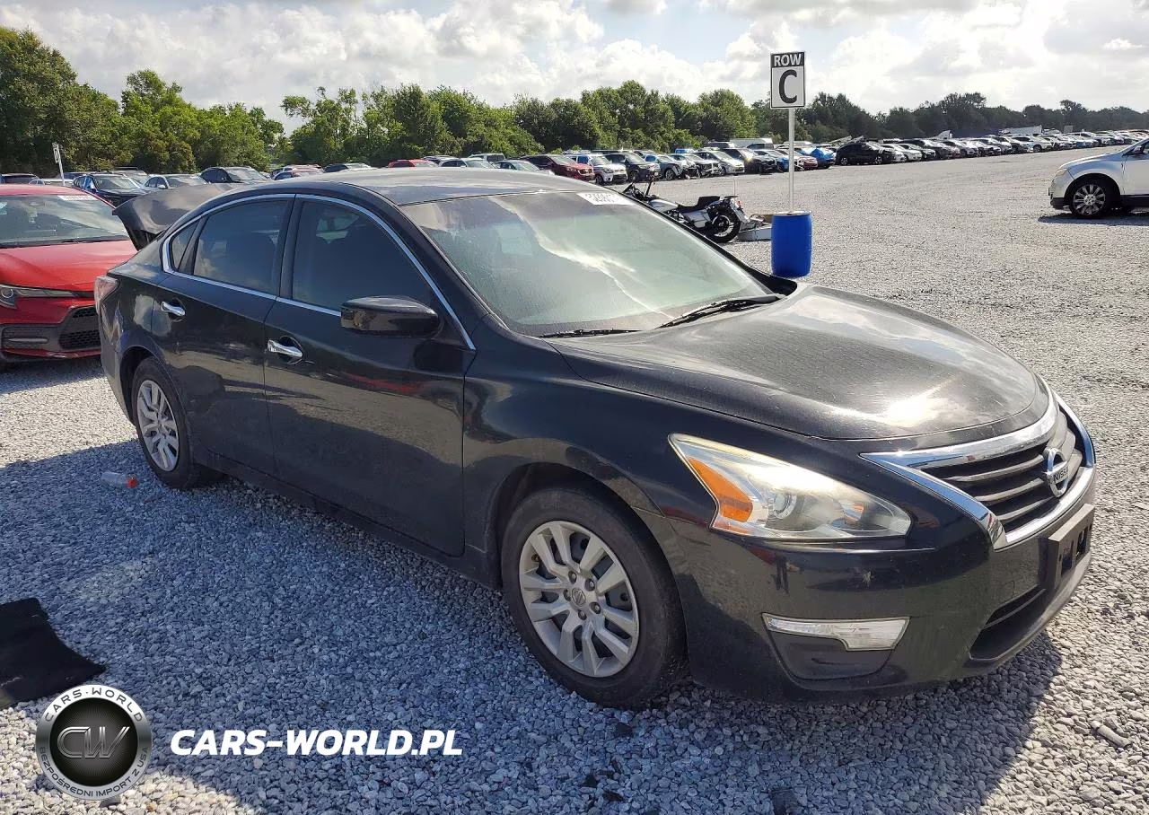 2015 Nissan Altima S VIN:1N4AL3AP4FN321825 - 4