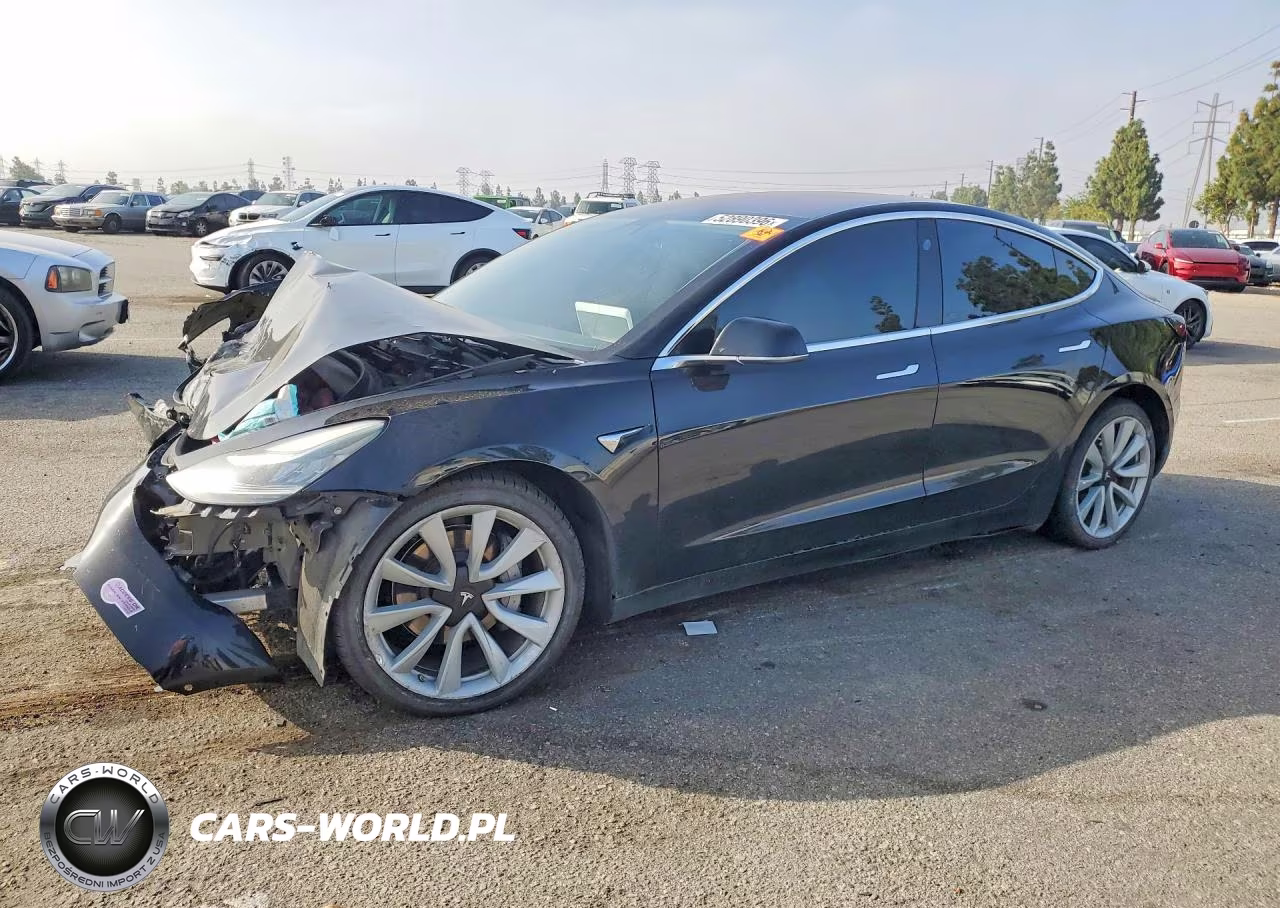 2018 Tesla Model 3 – zdjęcie 1 z 12