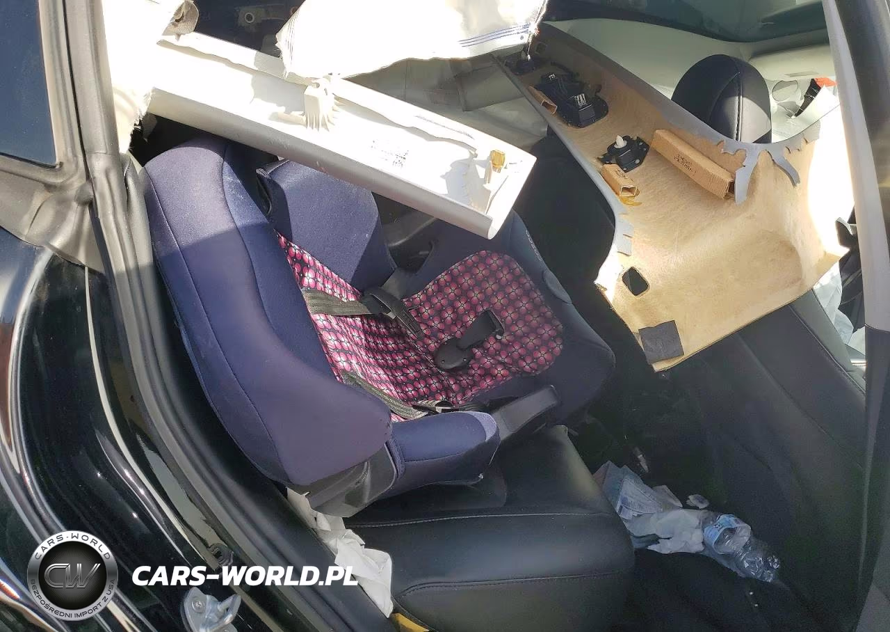 2018 Tesla Model 3 VIN:5YJ3E1EA0JF149310 - 10