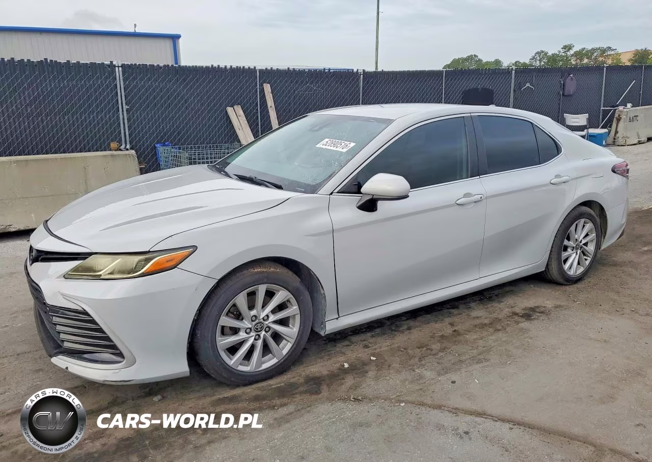 2023 Toyota Camry Le