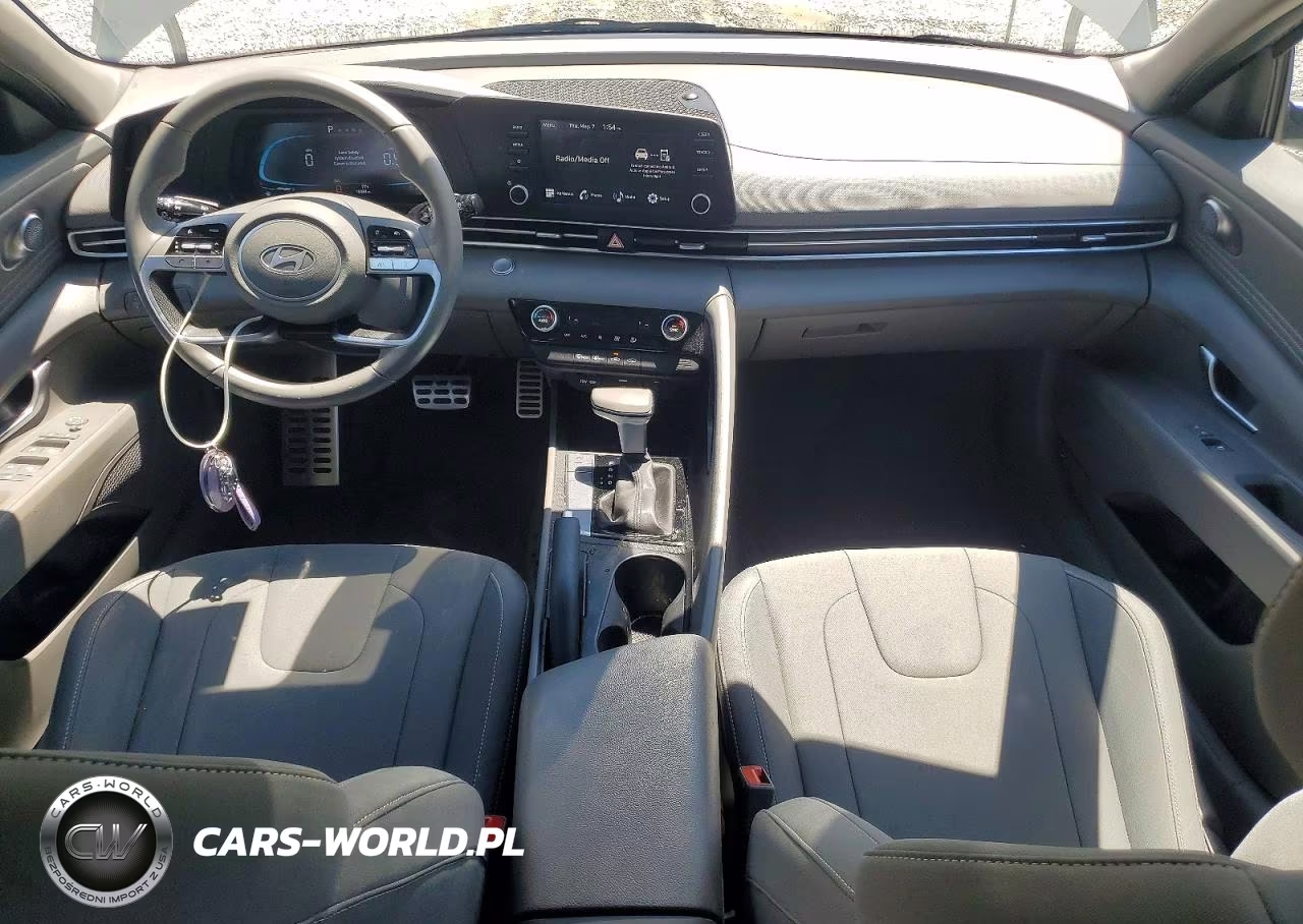 2025 Hyundai Elantra Sel Sport VIN:KMHLM4DG4SU949395 - 8