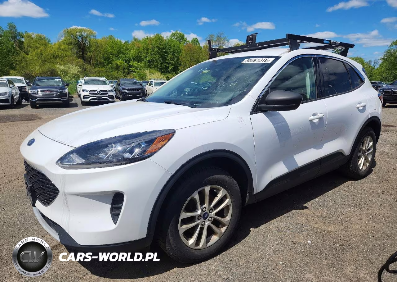 2022 Ford Escape Se