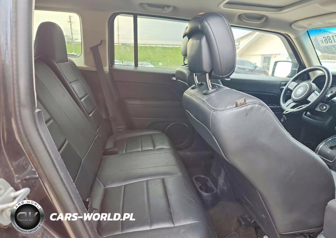 2015 Jeep Patriot Latitude VIN:1C4NJRFB7FD176125 - 11