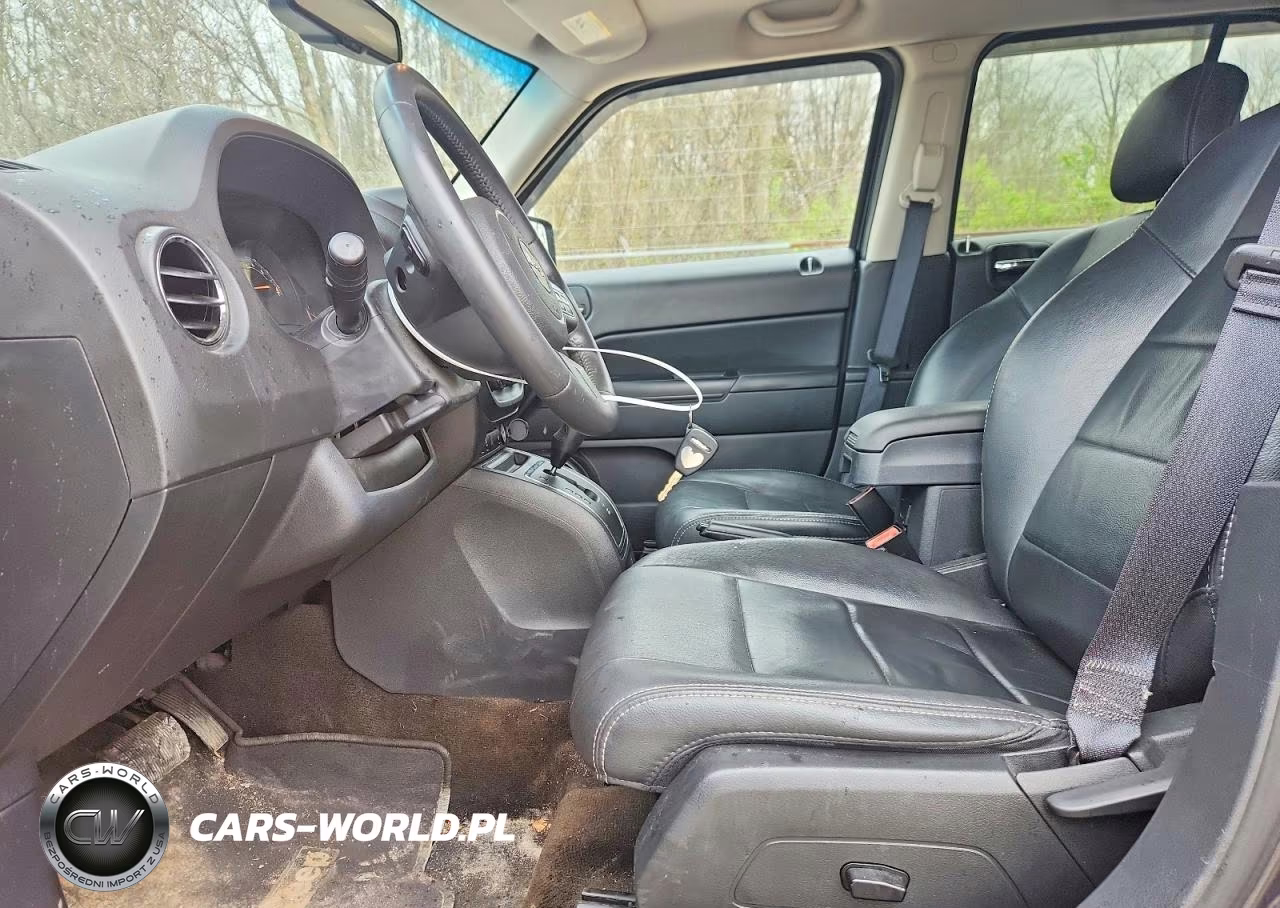 2015 Jeep Patriot Latitude VIN:1C4NJRFB7FD176125 - 7