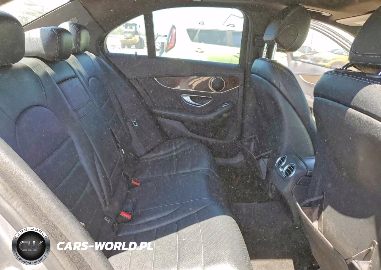2015 Mercedes-Benz C 300 4Matic VIN:55SWF4KBXFU013295 - 10