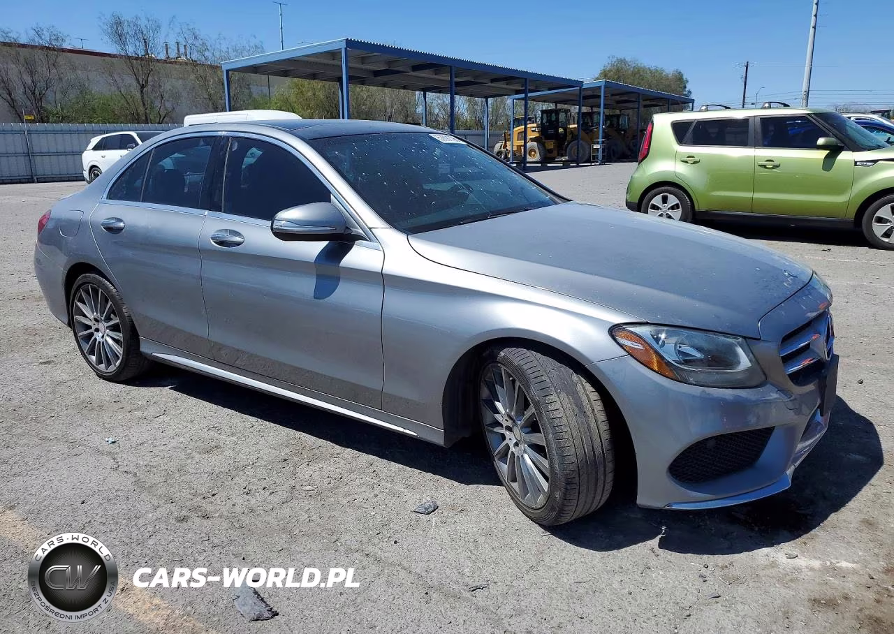 2015 Mercedes-Benz C 300 4Matic VIN:55SWF4KBXFU013295 - 4