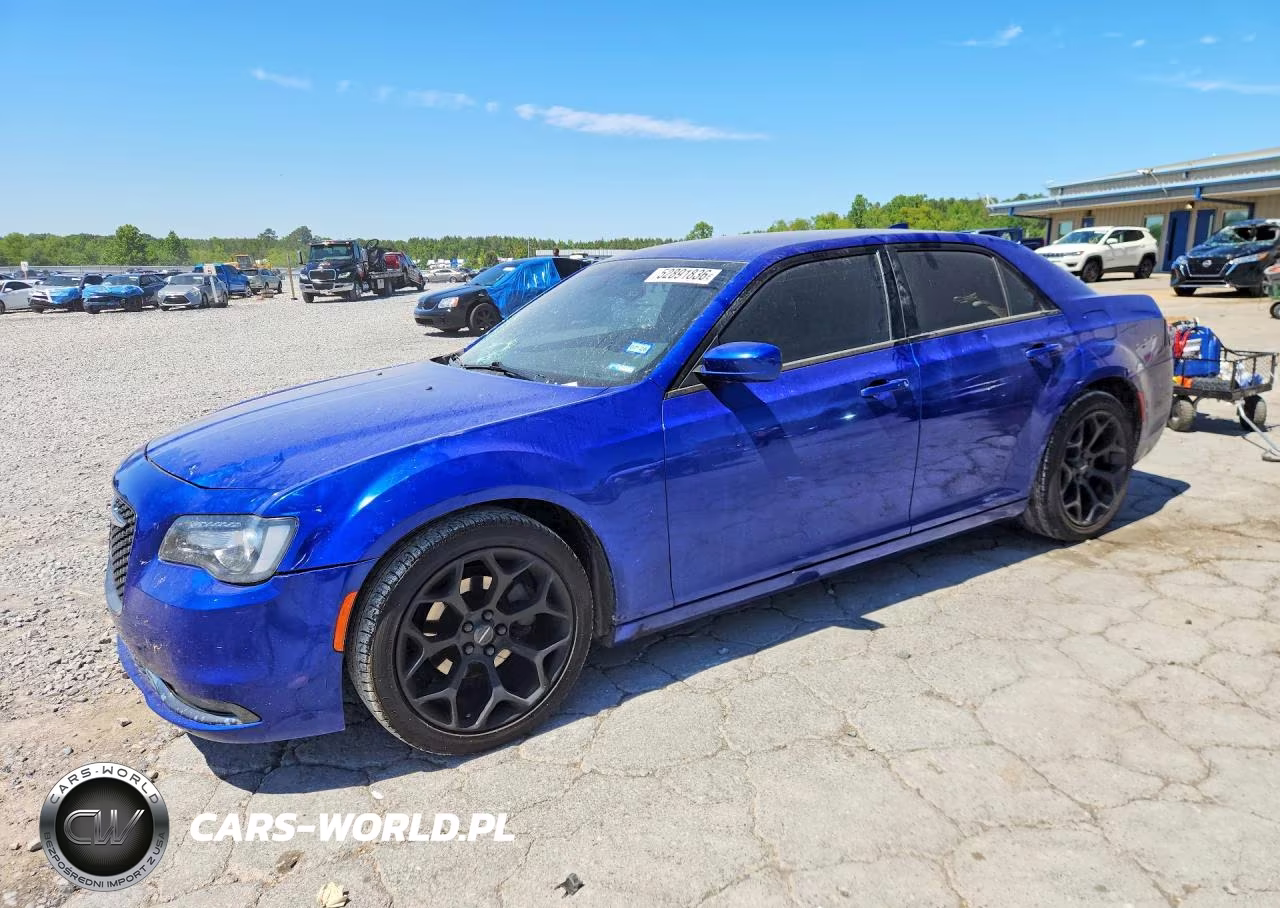 2019 Chrysler 300 S VIN:2C3CCABG3KH515419 - 1
