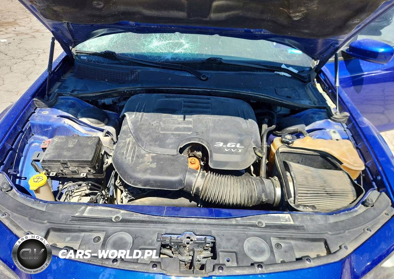 2019 Chrysler 300 S VIN:2C3CCABG3KH515419 - 11