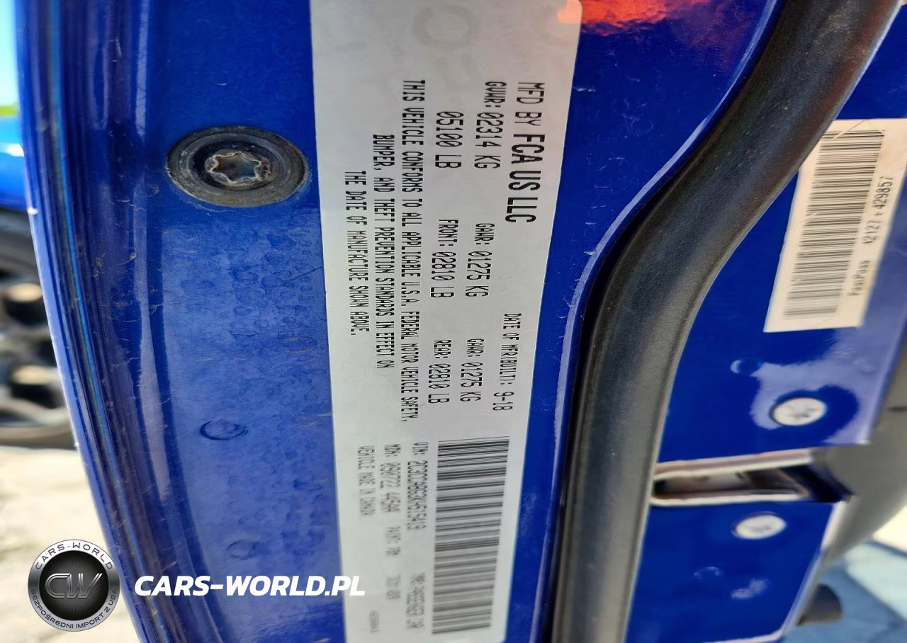 2019 Chrysler 300 S VIN:2C3CCABG3KH515419 - 12