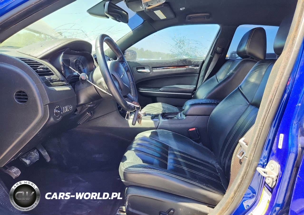 2019 Chrysler 300 S VIN:2C3CCABG3KH515419 - 7