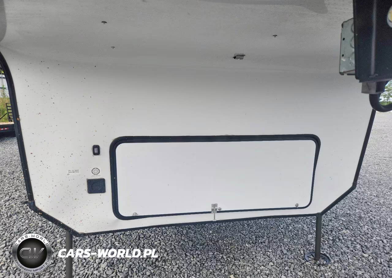 2023 Grand Design Momentum Toy Hauler Camper VIN:573FM4735PBB00451 - 7