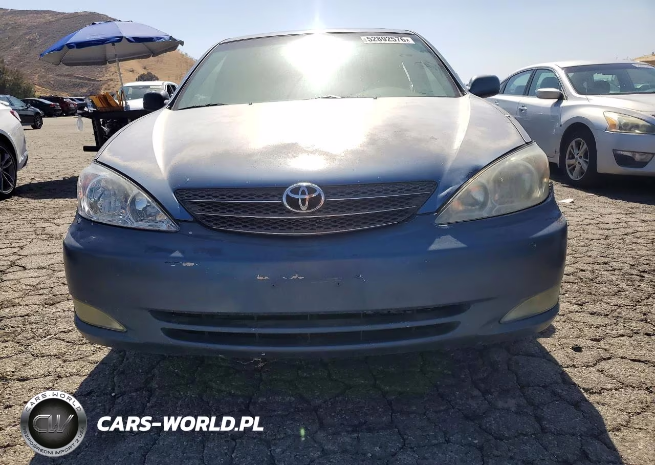 2004 Toyota Camry Xle V6 VIN:JTDBF32K140152981 - 5
