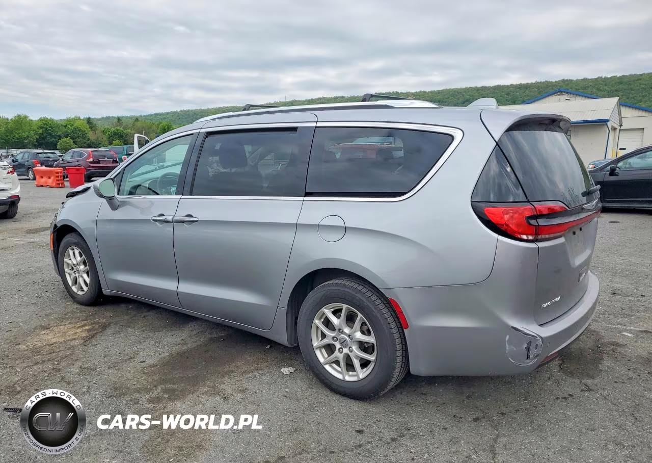 2021 Chrysler Pacifica Touring L VIN:2C4RC1BG1MR527829 - 2