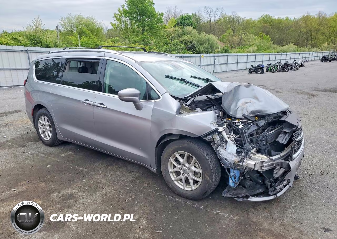 2021 Chrysler Pacifica Touring L VIN:2C4RC1BG1MR527829 - 4
