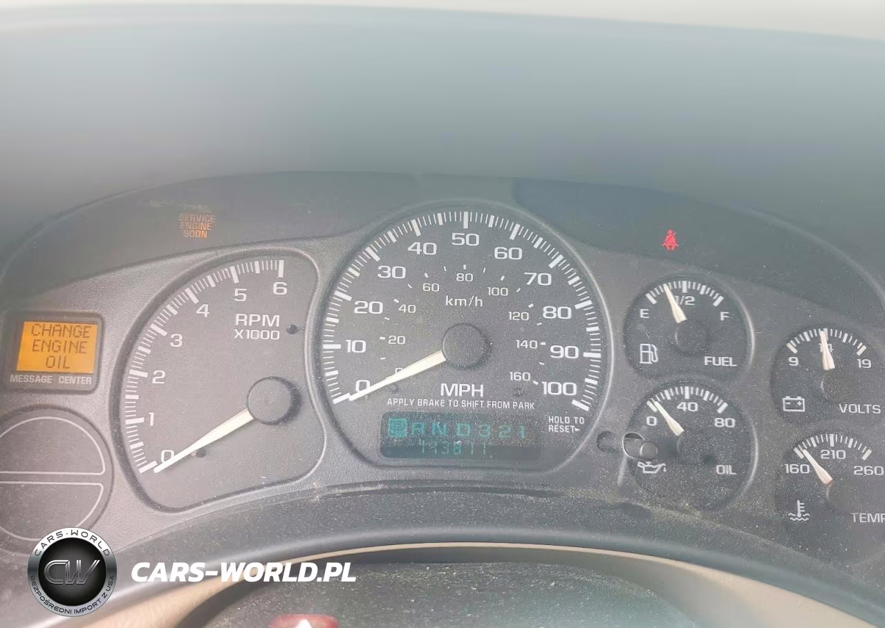 2002 Chevrolet Suburban C1500 VIN:1GNEC16Z72J328447 - 9