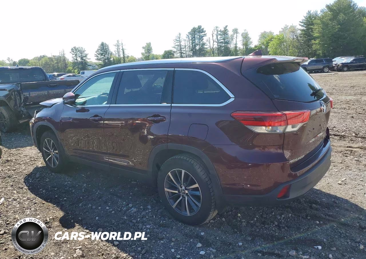 2019 Toyota Highlander Xle VIN:5TDJZRFH7KS721766 - 2