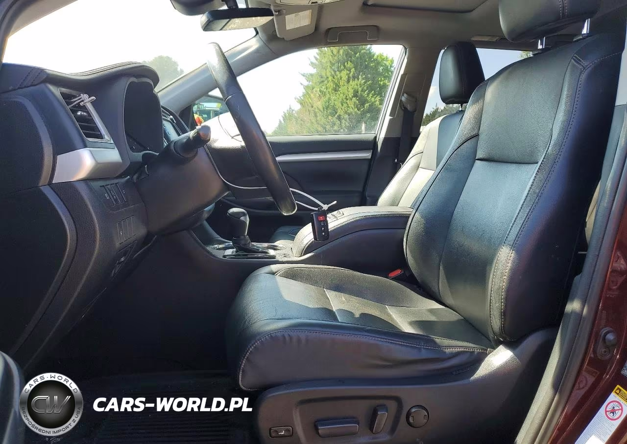 2019 Toyota Highlander Xle VIN:5TDJZRFH7KS721766 - 7