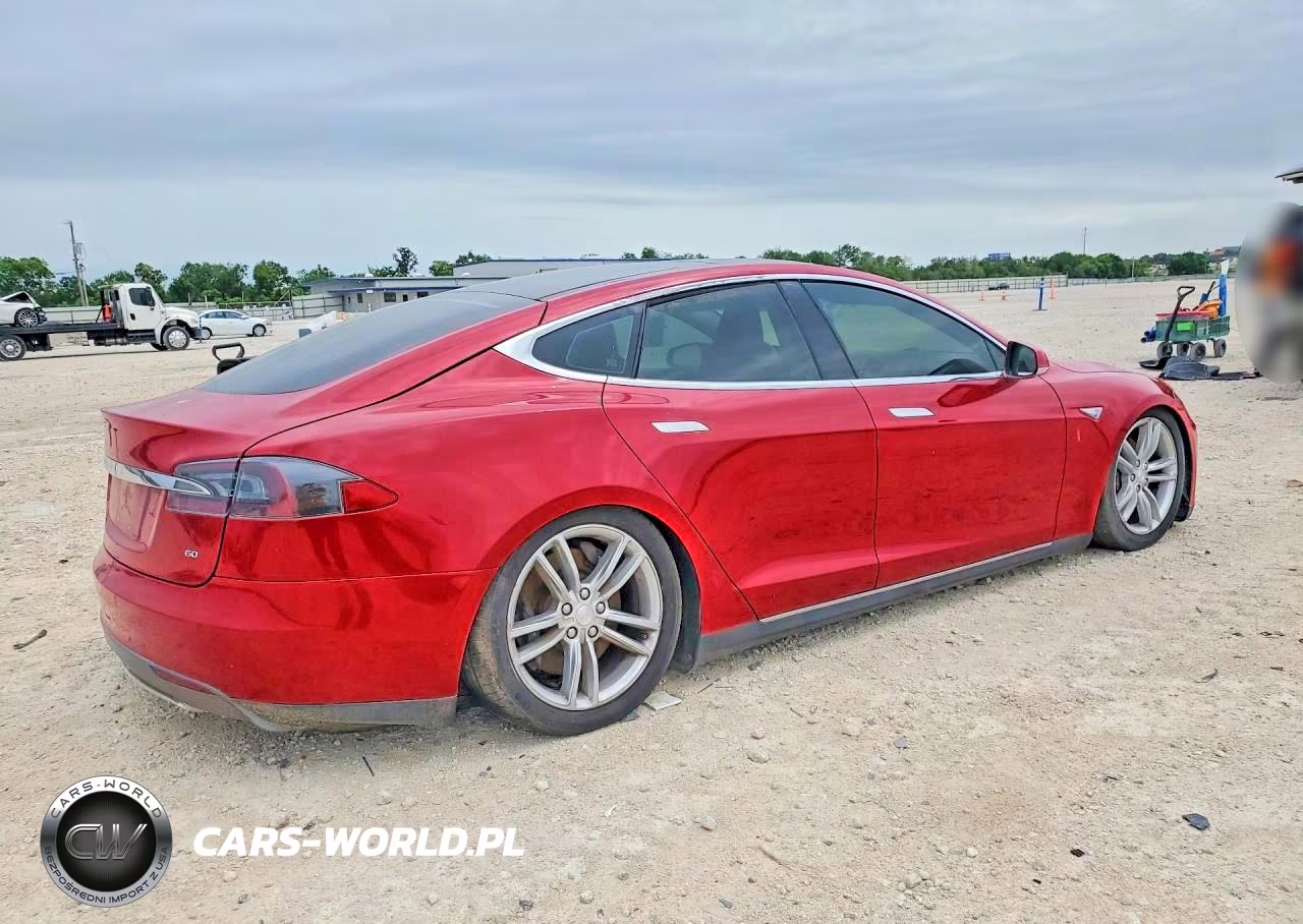 2013 Tesla Model S VIN:5YJSA1BG5DFP11450 - 3