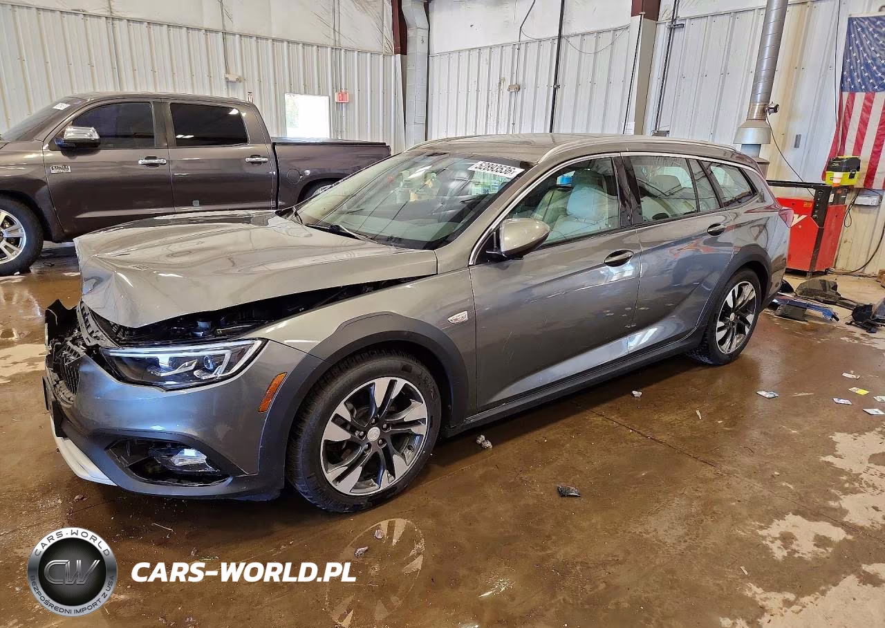2019 Buick Regal Tourx Essence – zdjęcie 1 z 13