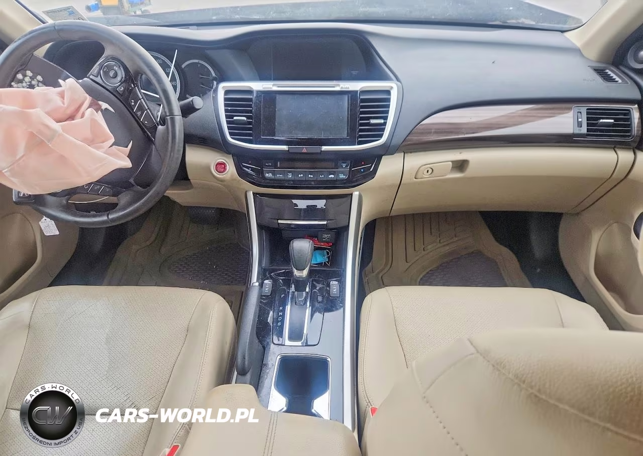 2017 Honda Accord Touring VIN:1HGCR3F96HA016253 - 8
