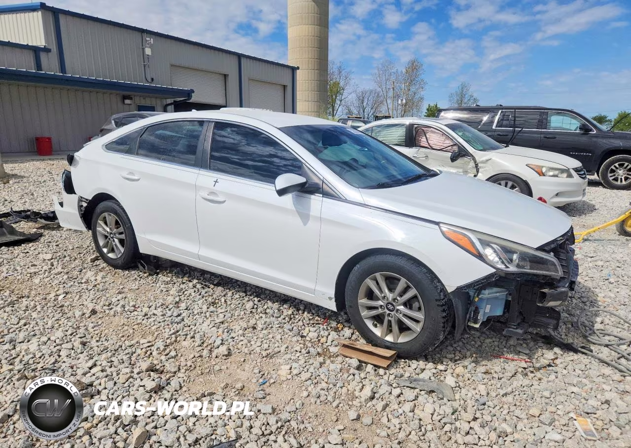 2016 Hyundai Sonata Se VIN:5NPE24AF3GH323563 - 4