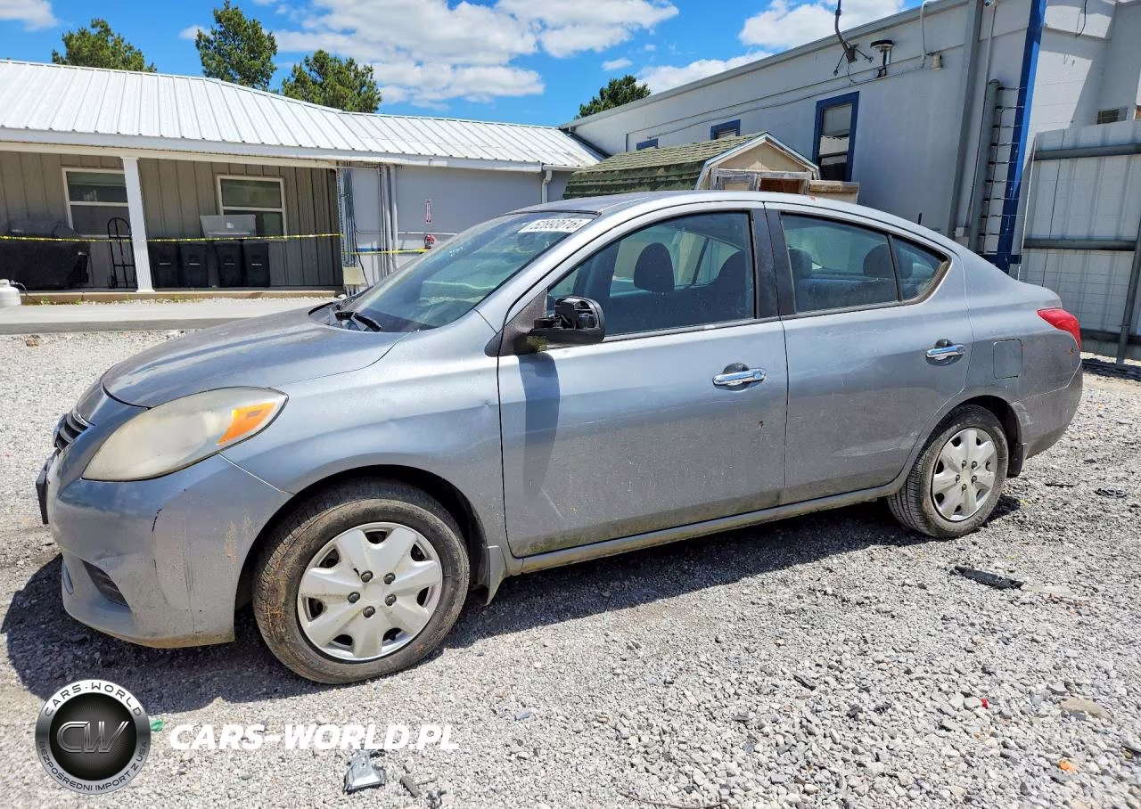 2012 Nissan Versa 1.6 S