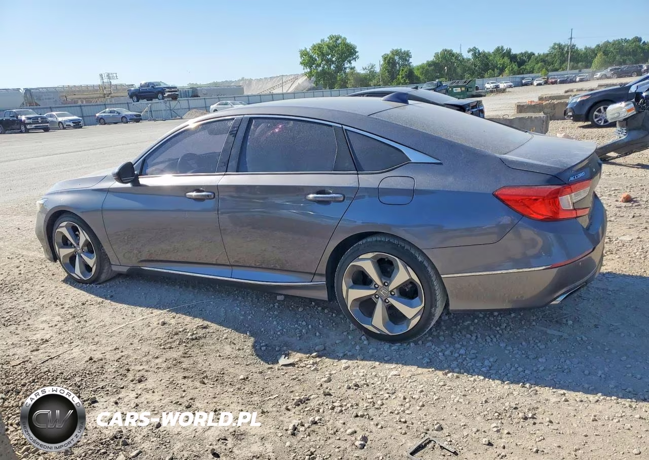 2018 Honda Accord Touring VIN:1HGCV1F98JA100239 - 2