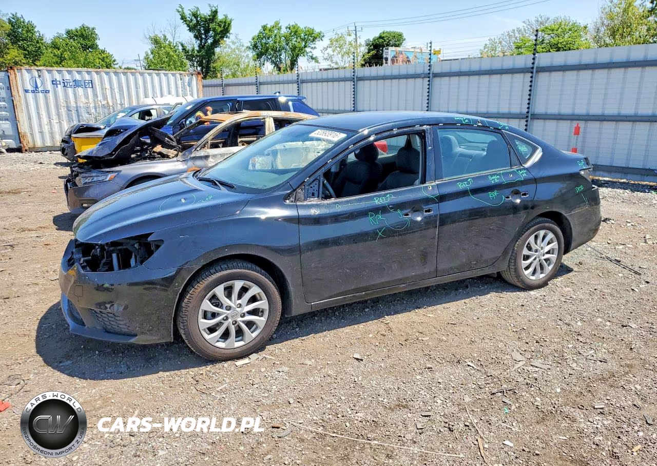 2018 Nissan Sentra – zdjęcie 1 z 12