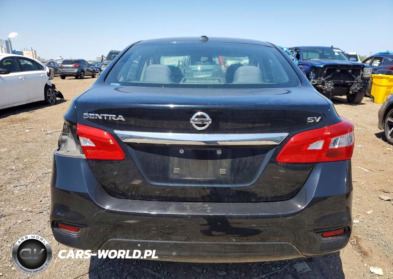 2018 Nissan Sentra VIN:3N1AB7AP0JY305124 - 6