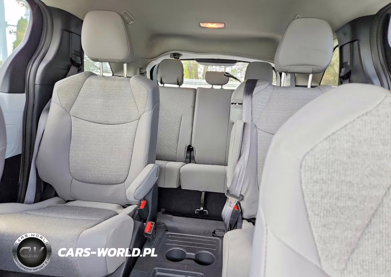 2025 Toyota Sienna Le VIN:5TDBRKECXSS268339 - 10