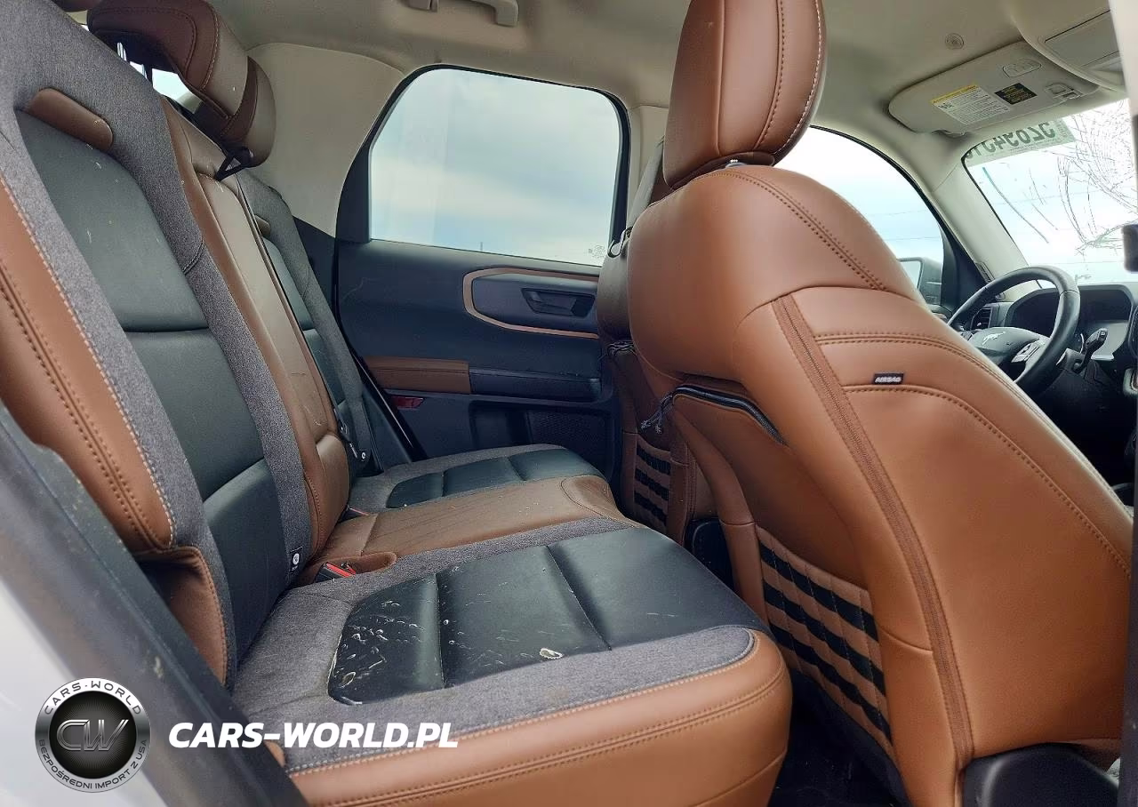 2023 Ford Bronco Sport Outer Banks VIN:3FMCR9C61PRE12196 - 11
