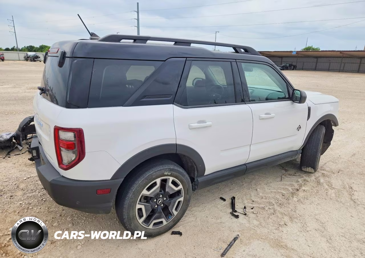 2023 Ford Bronco Sport Outer Banks VIN:3FMCR9C61PRE12196 - 3