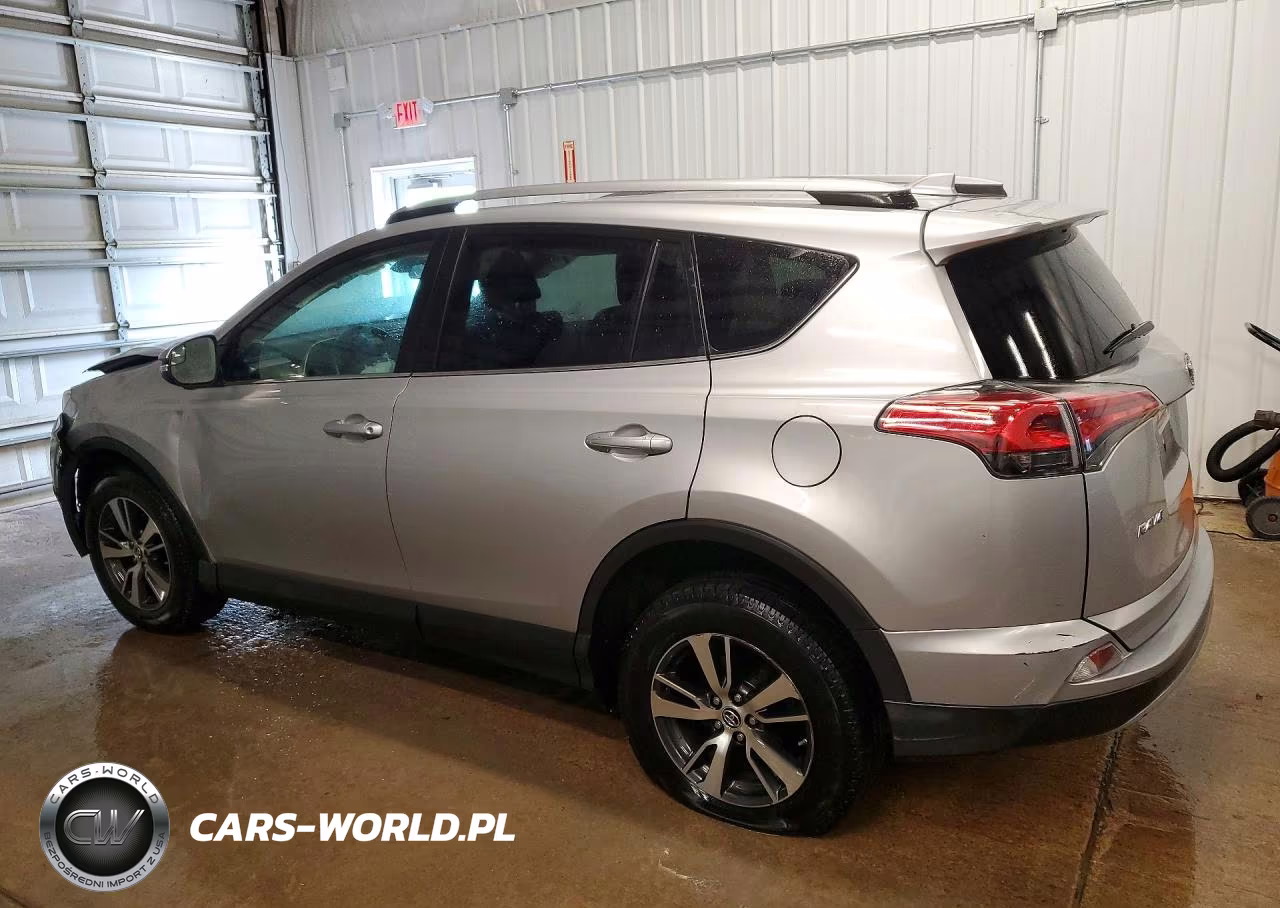2017 Toyota Rav4 Xle VIN:2T3RFREV8HW646327 - 2