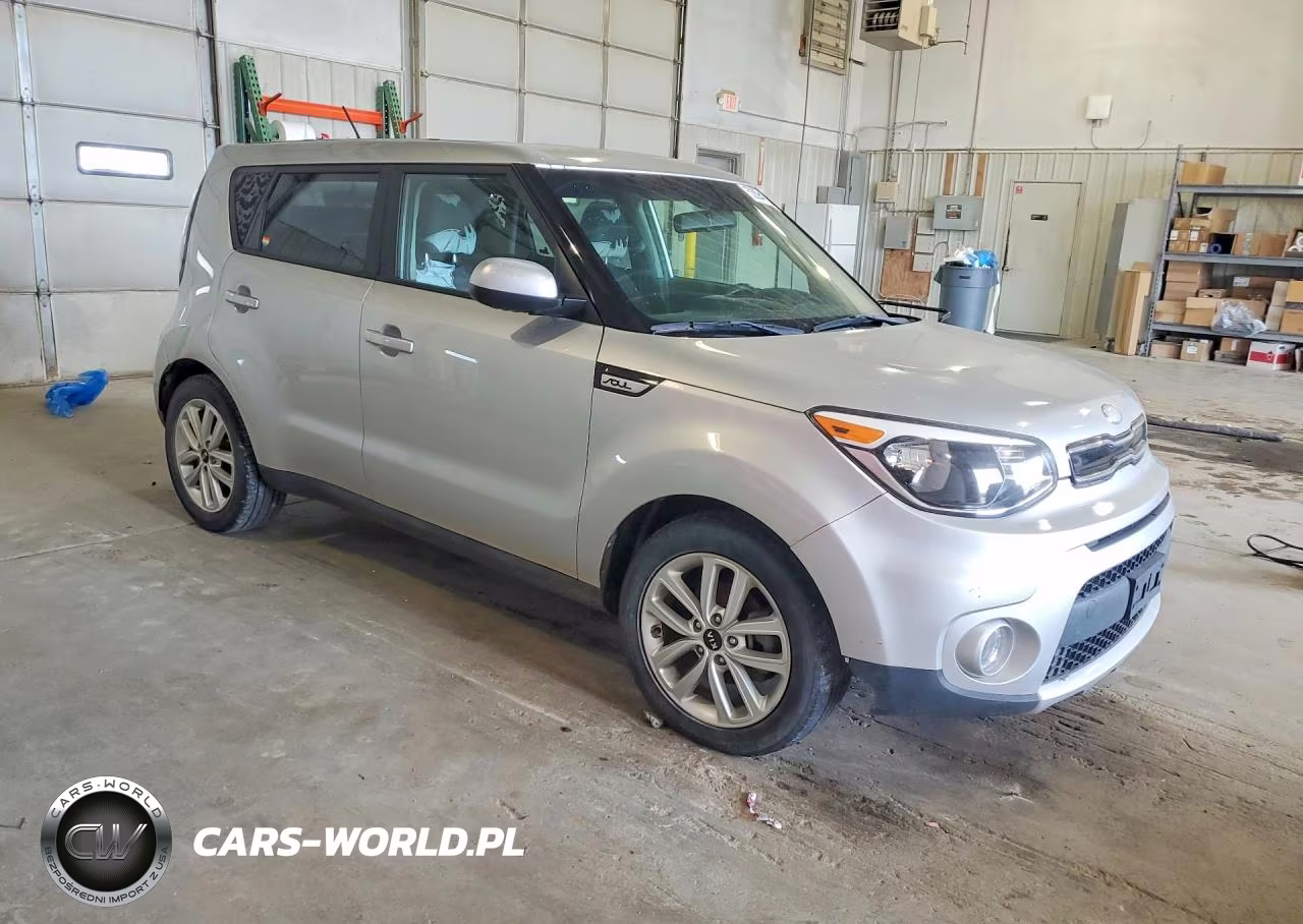 2018 Kia Soul + VIN:KNDJP3A59J7585939 - 4