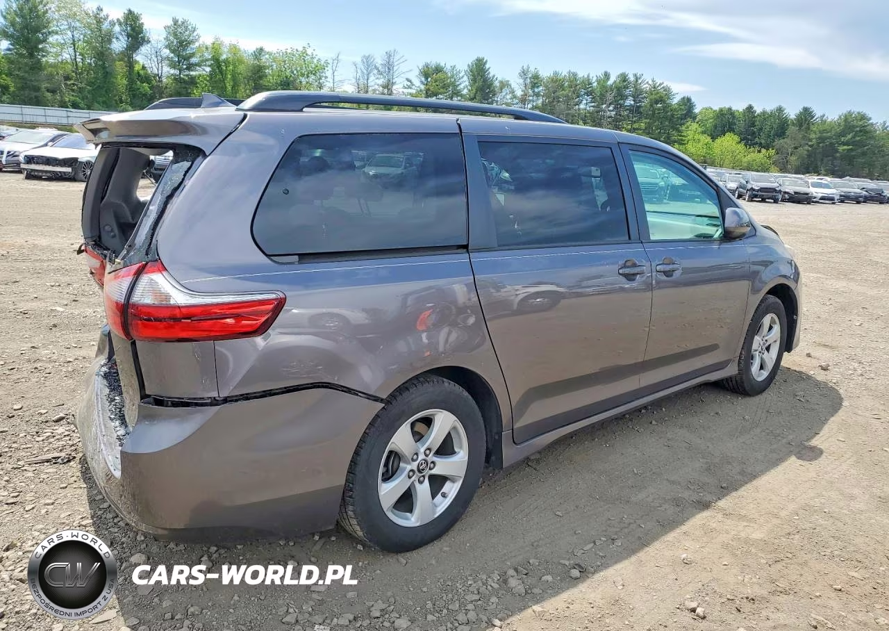 2020 Toyota Sienna VIN:5TDKZ3DC2LS055622 - 3