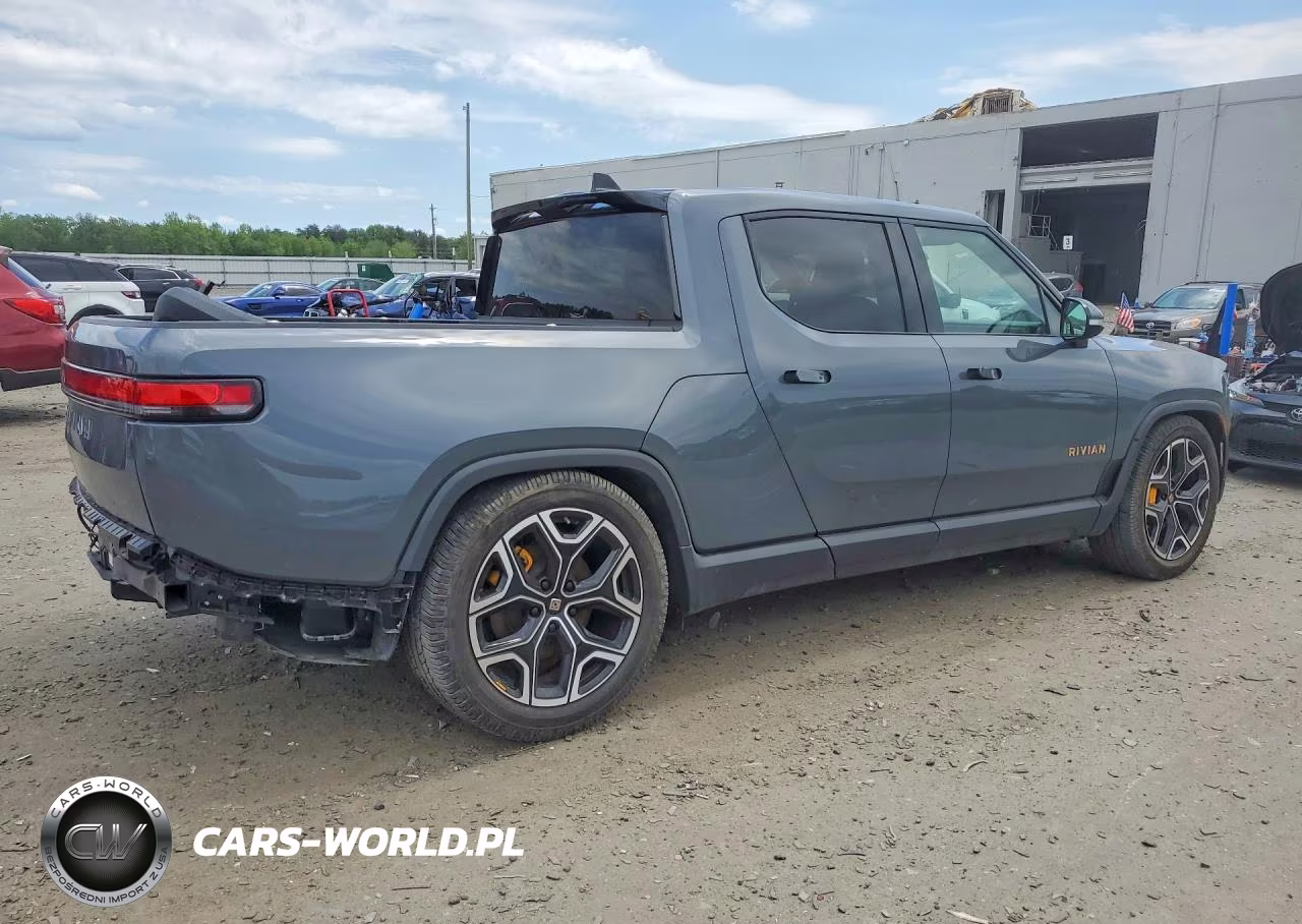 2022 Rivian R1T Adventure VIN:7FCTGAAA3NN014615 - 3