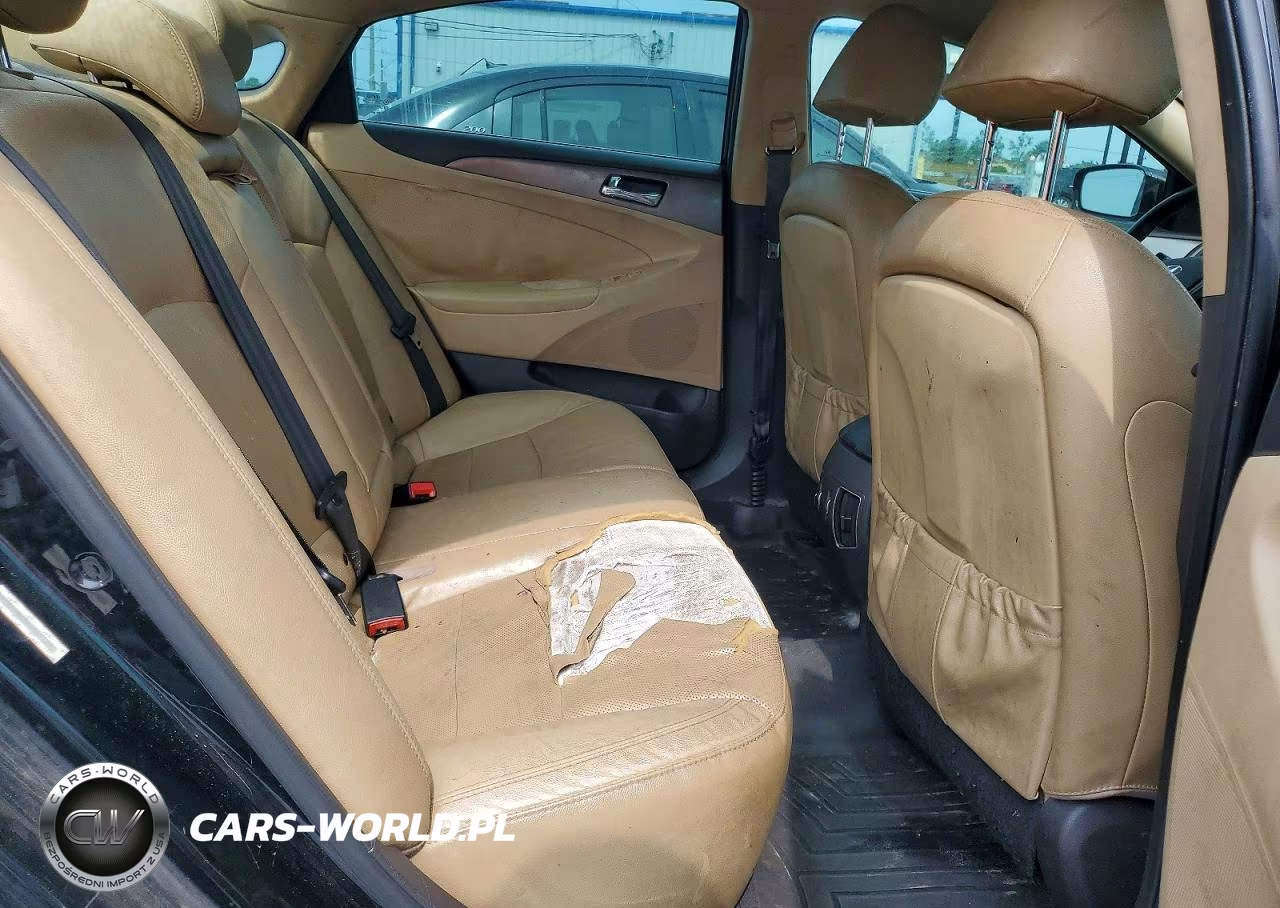 2013 Hyundai Sonata Hybrid VIN:KMHEC4A44DA084129 - 10